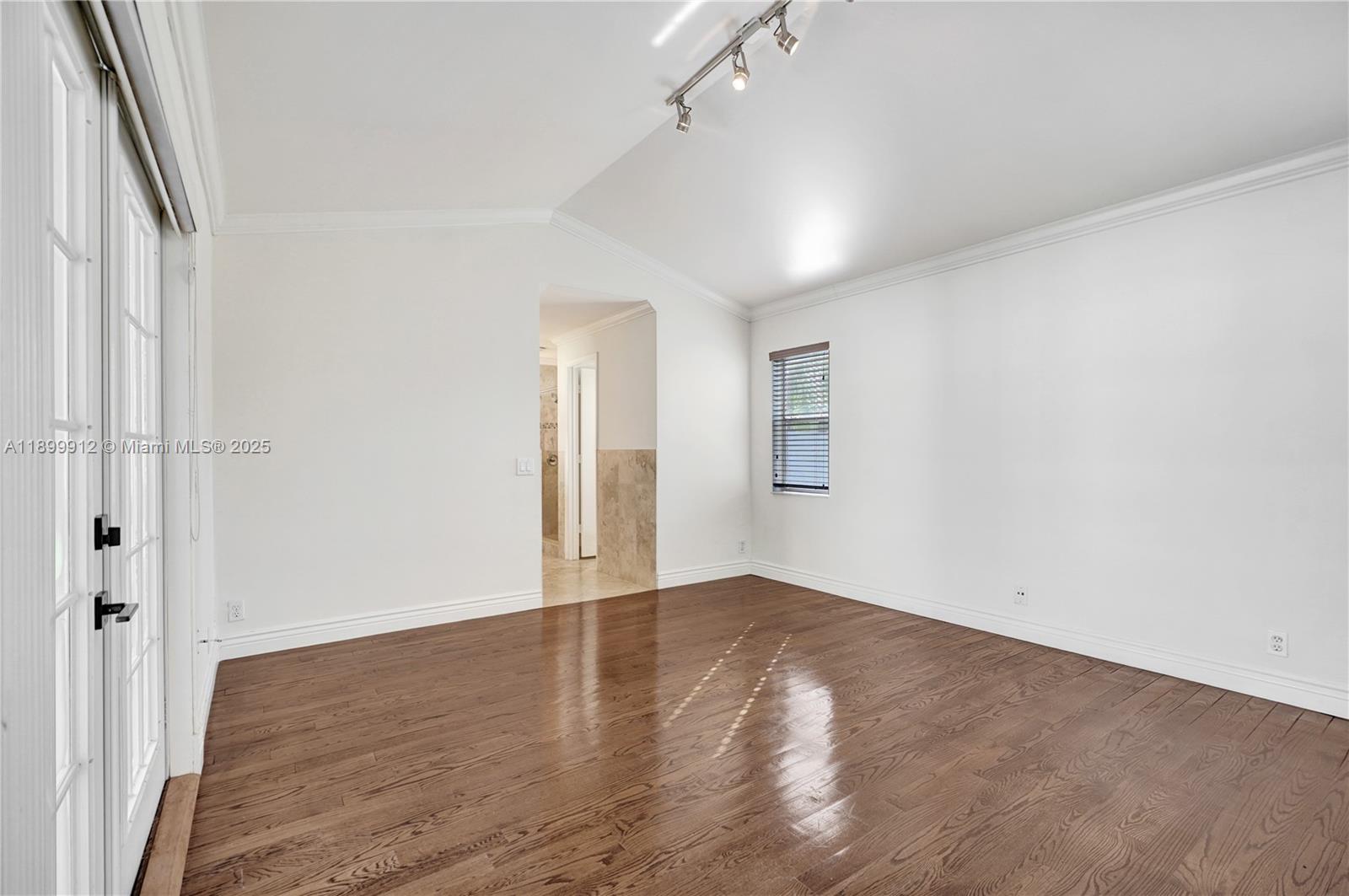 658 Stanton Dr, Weston