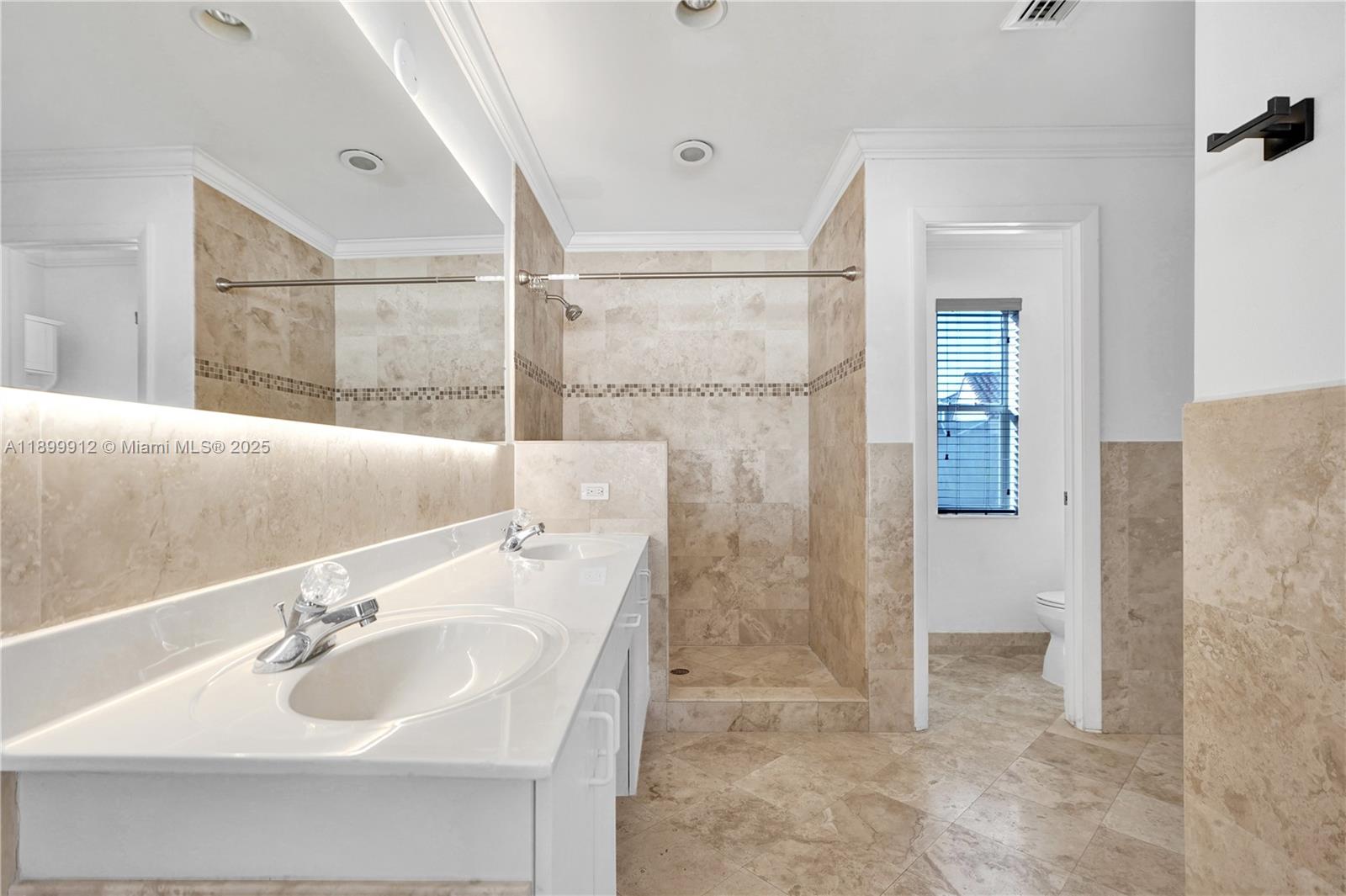 658 Stanton Dr, Weston