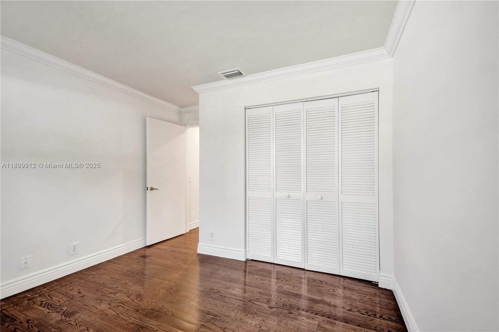 658 Stanton Dr, Weston