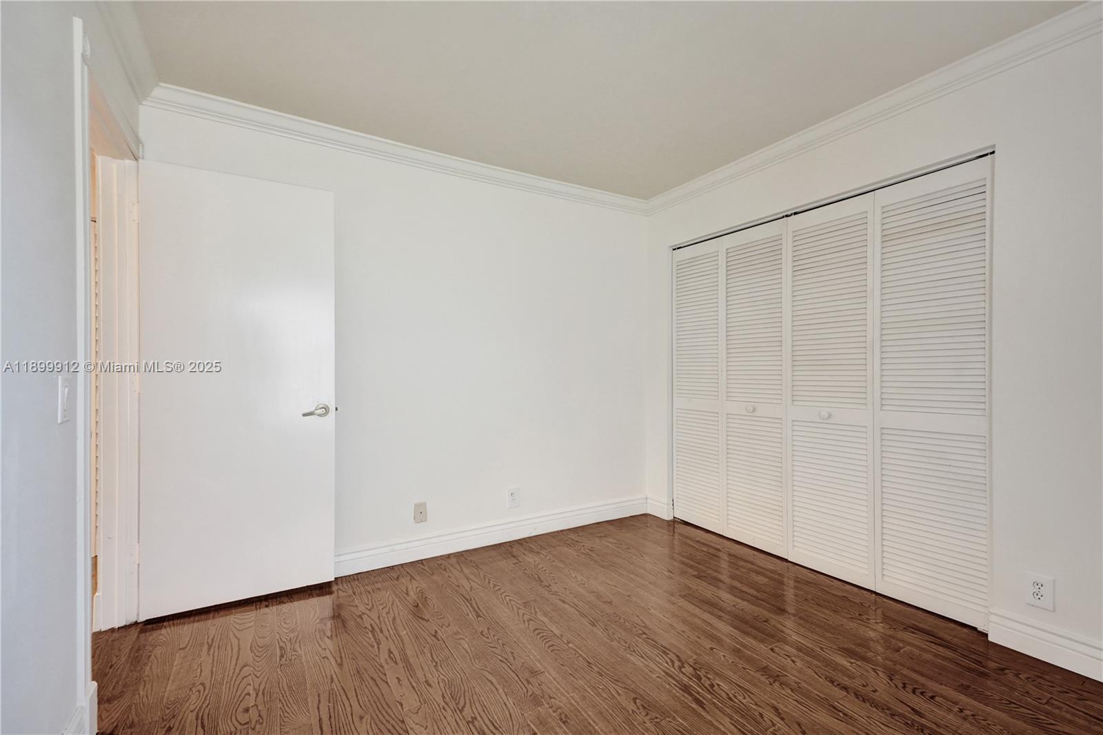 658 Stanton Dr, Weston