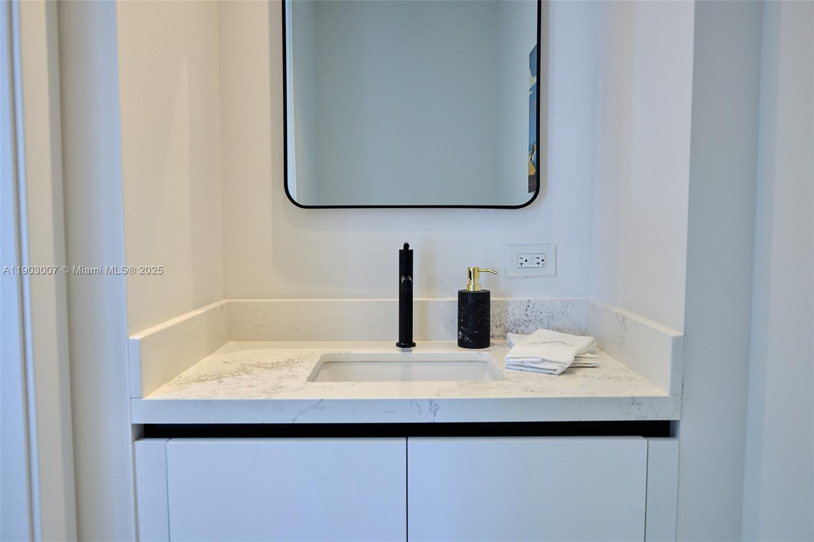 160 Isle Of Venice Dr # 401, Fort Lauderdale Unit: 401