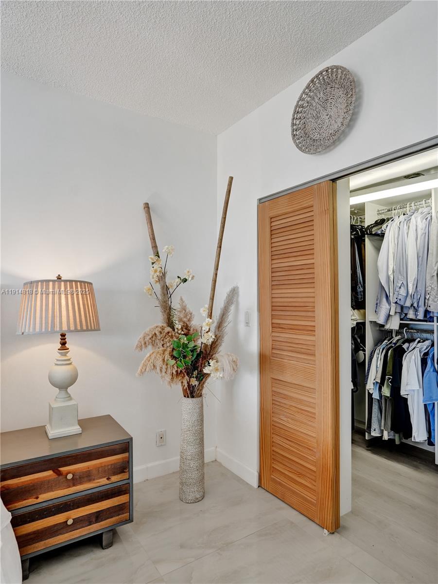 3800 Hillcrest Dr # 1204