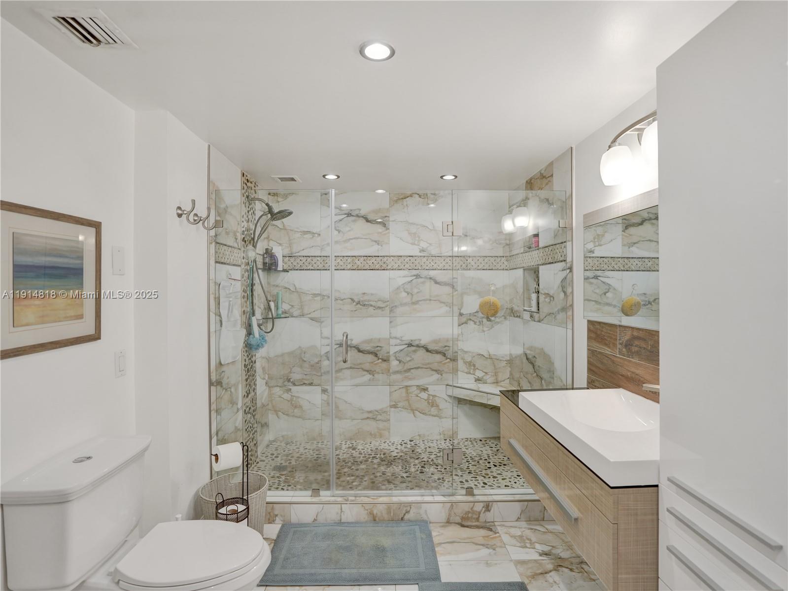 3800 Hillcrest Dr # 1204