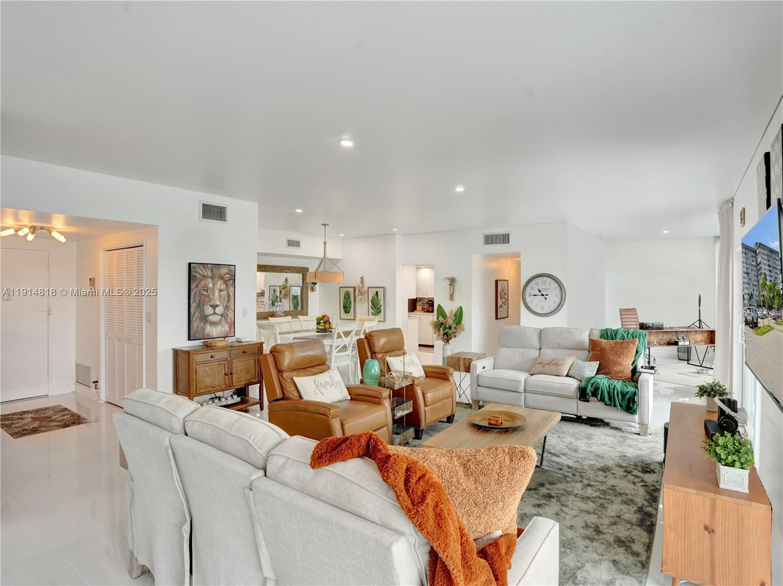 3800 Hillcrest Dr # 1204