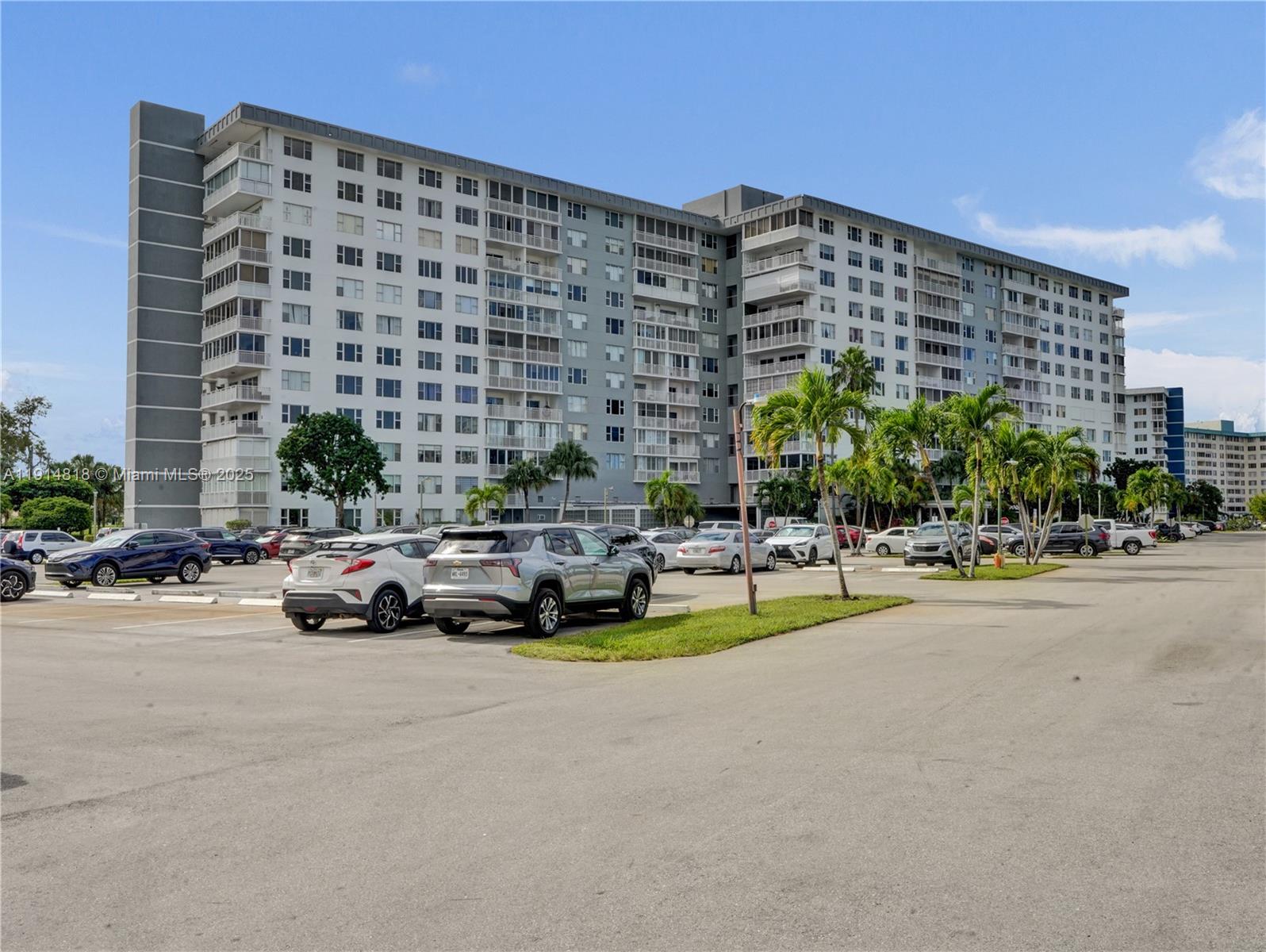 3800 Hillcrest Dr # 1204