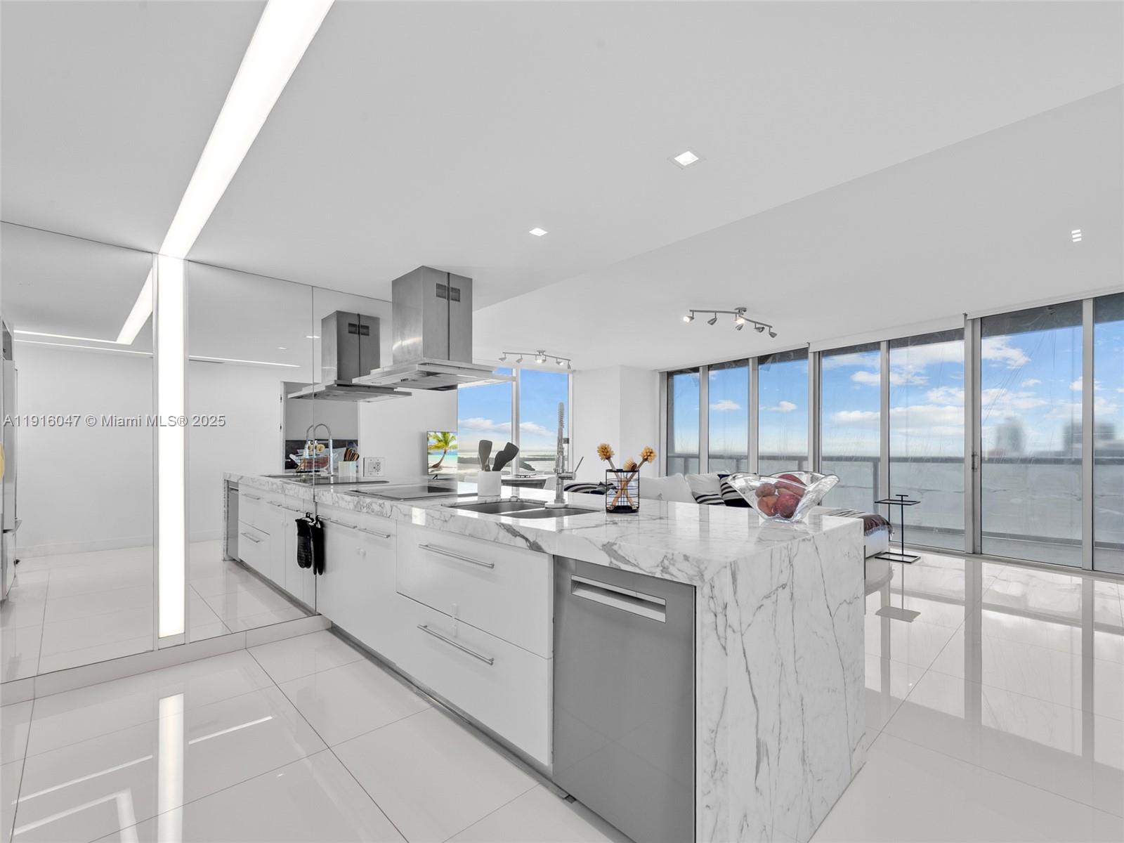 495 Brickell Ave # 3801