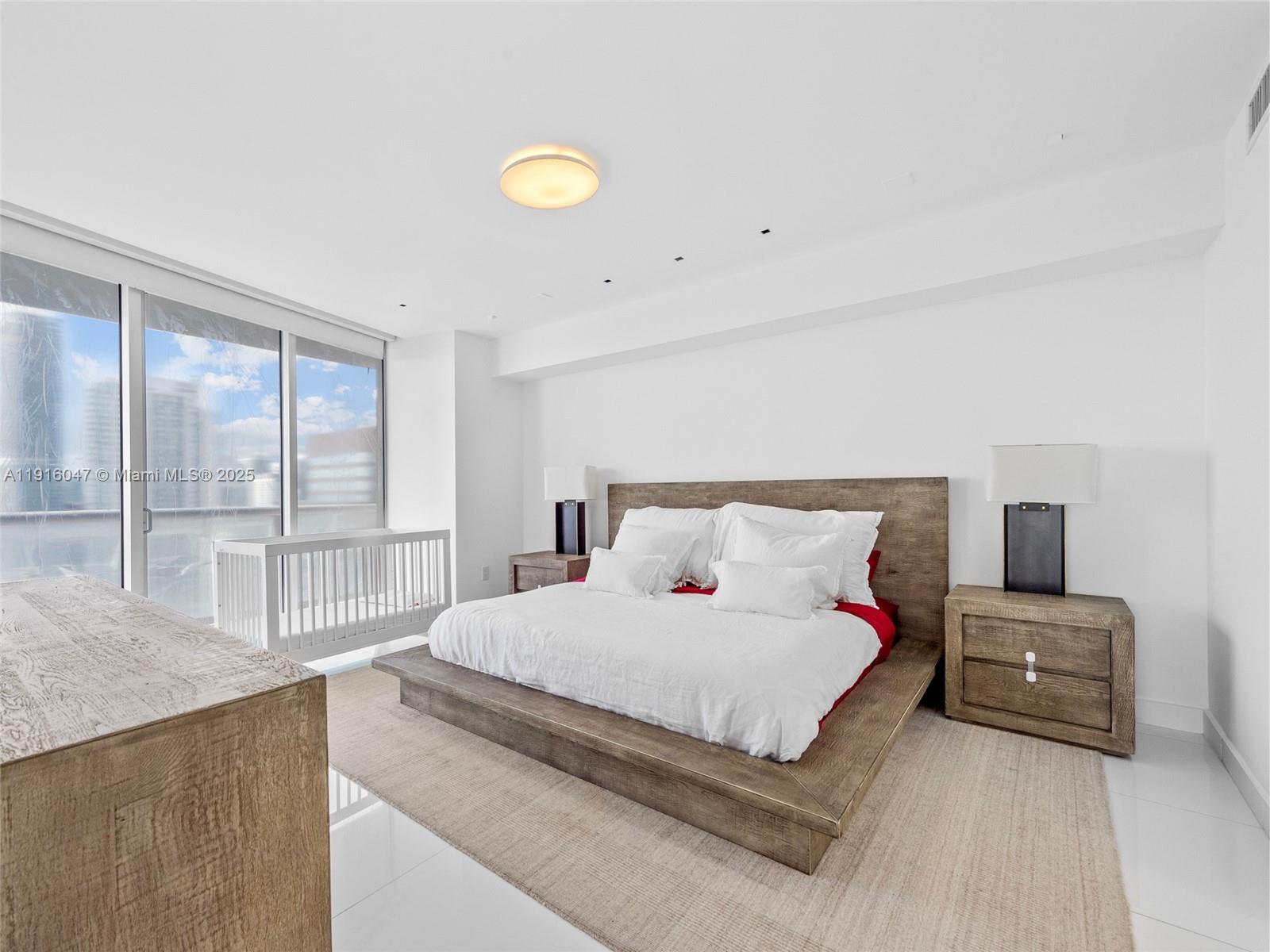 495 Brickell Ave # 3801