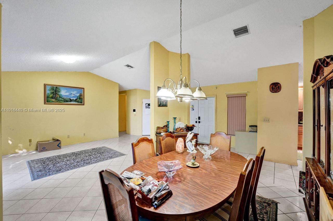 2350 E Lake Miramar Cir