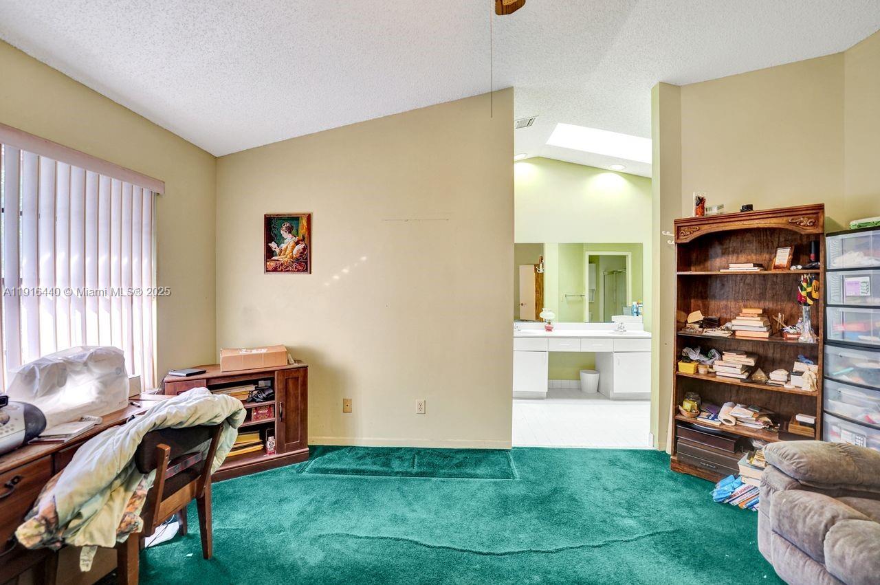 2350 E Lake Miramar Cir