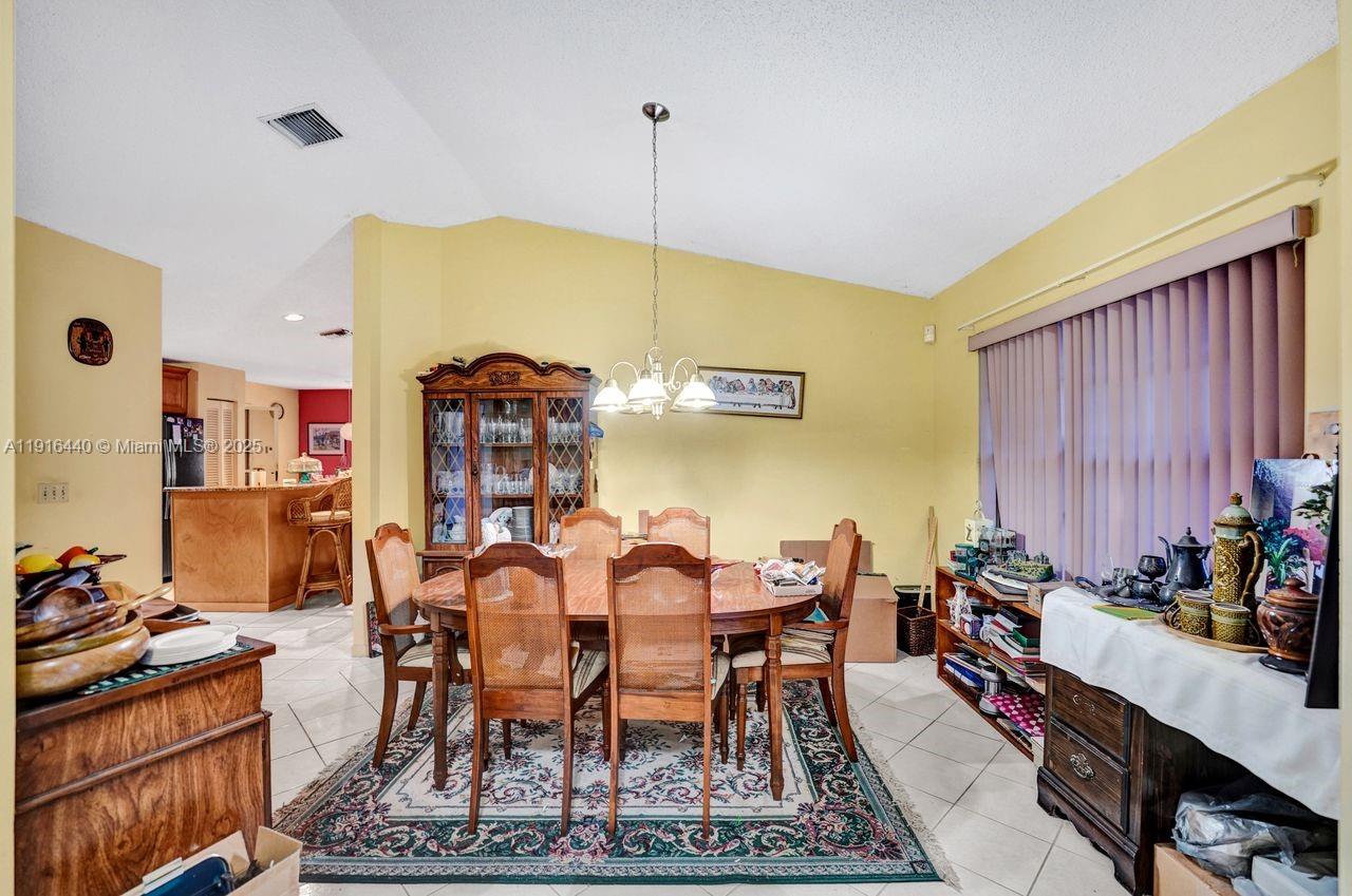 2350 E Lake Miramar Cir