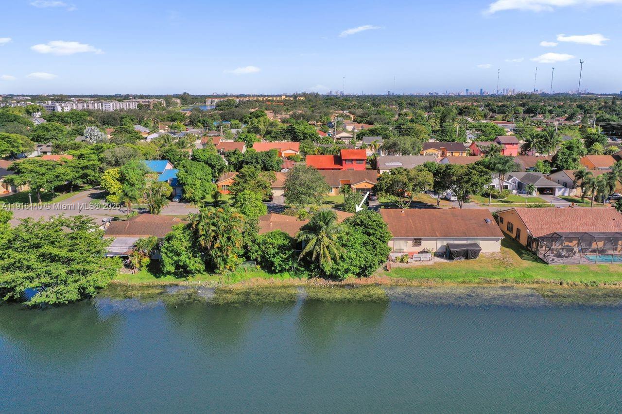 2350 E Lake Miramar Cir