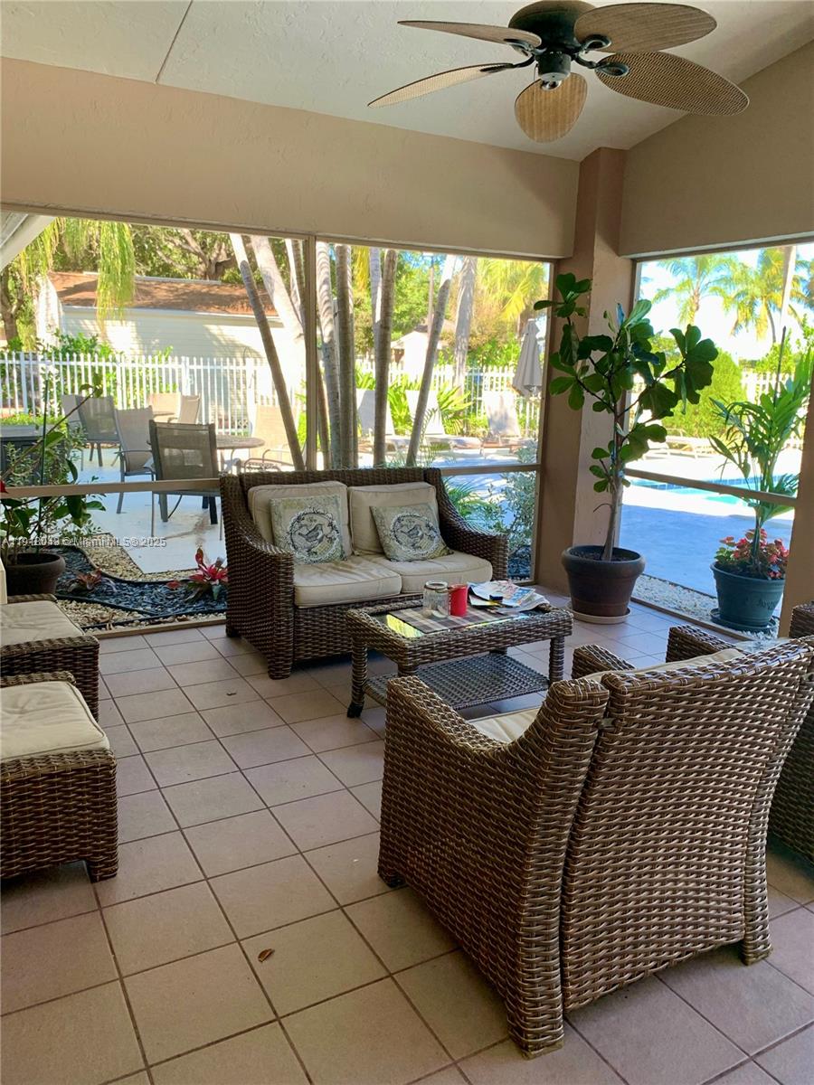 614 Executive Center Dr # 104