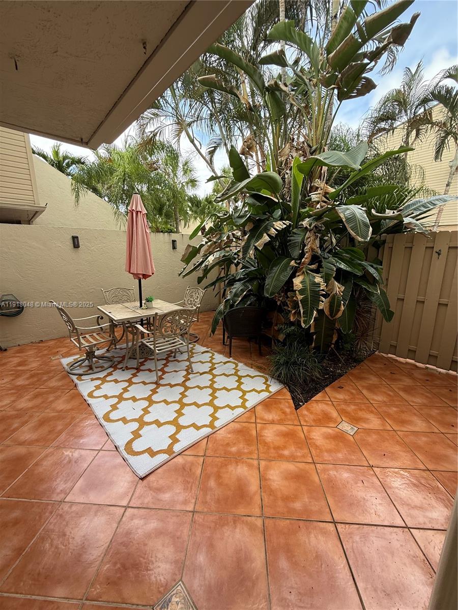 614 Executive Center Dr # 104