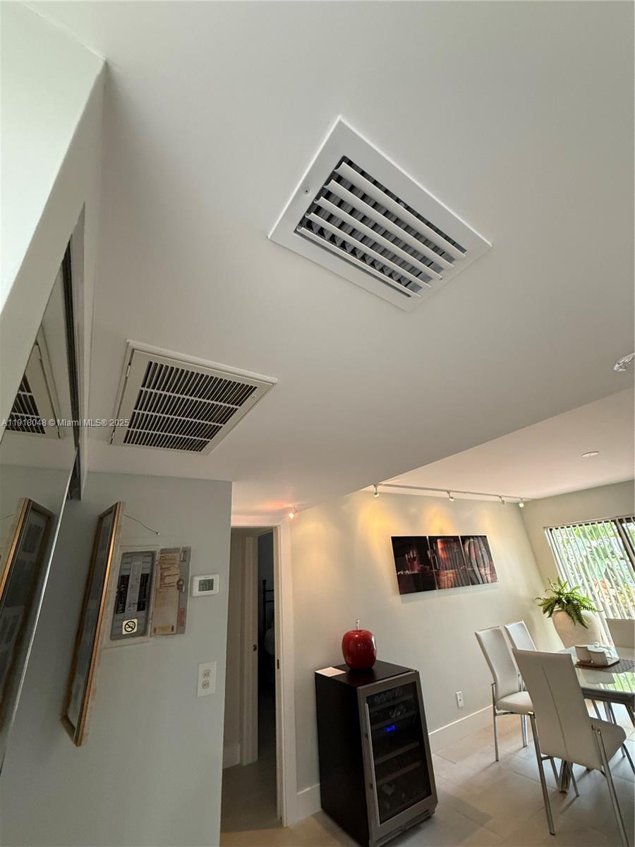 614 Executive Center Dr # 104