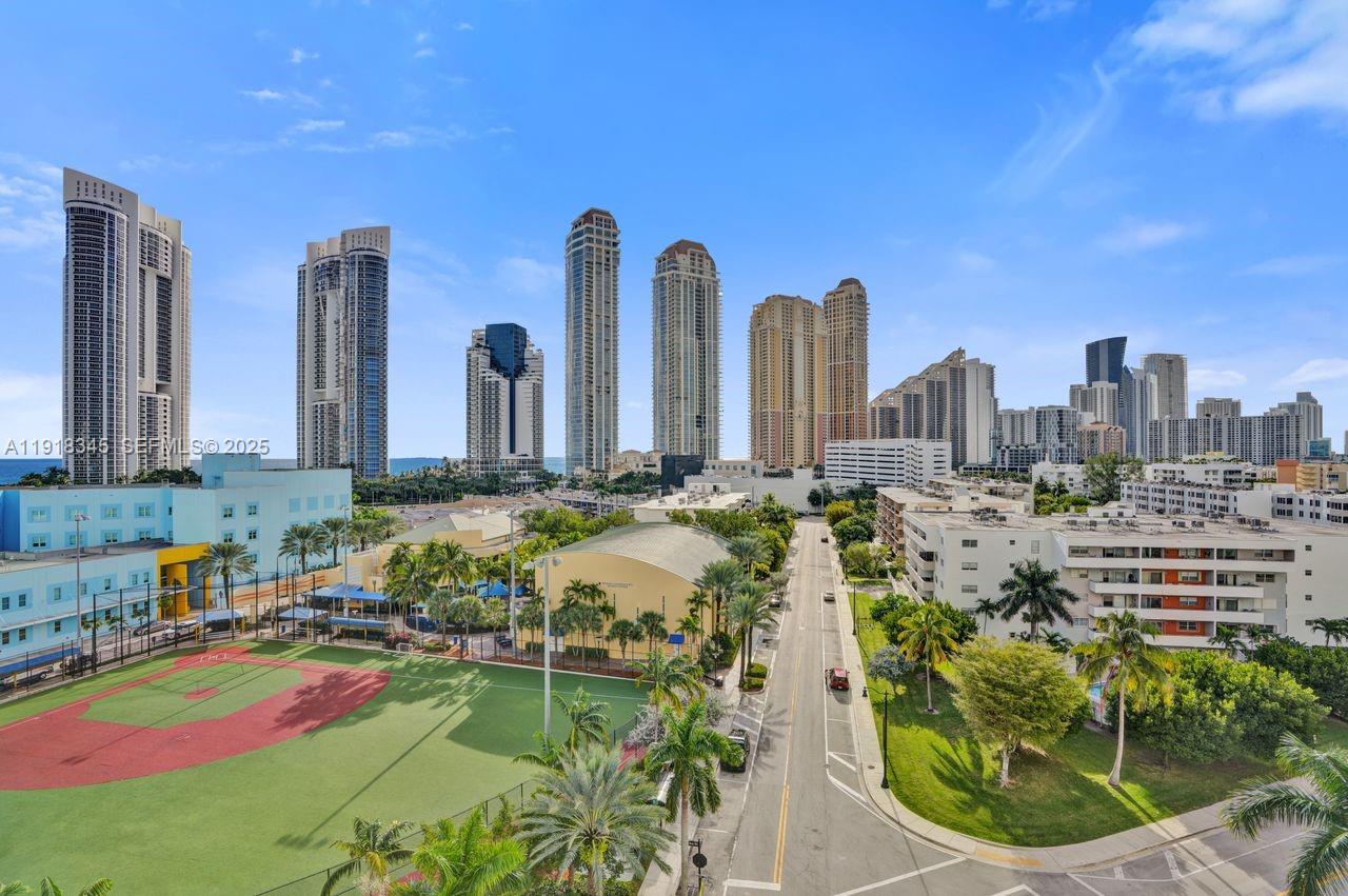 18100 N Bay Rd # 909