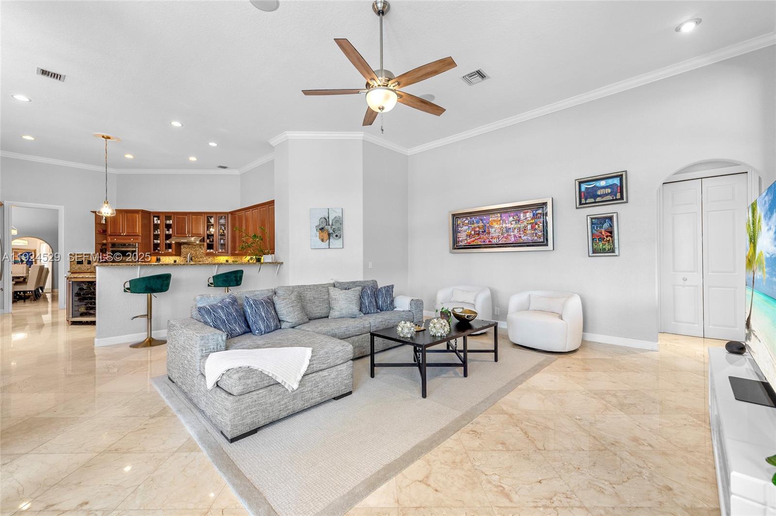 1470 Victoria Isle Dr