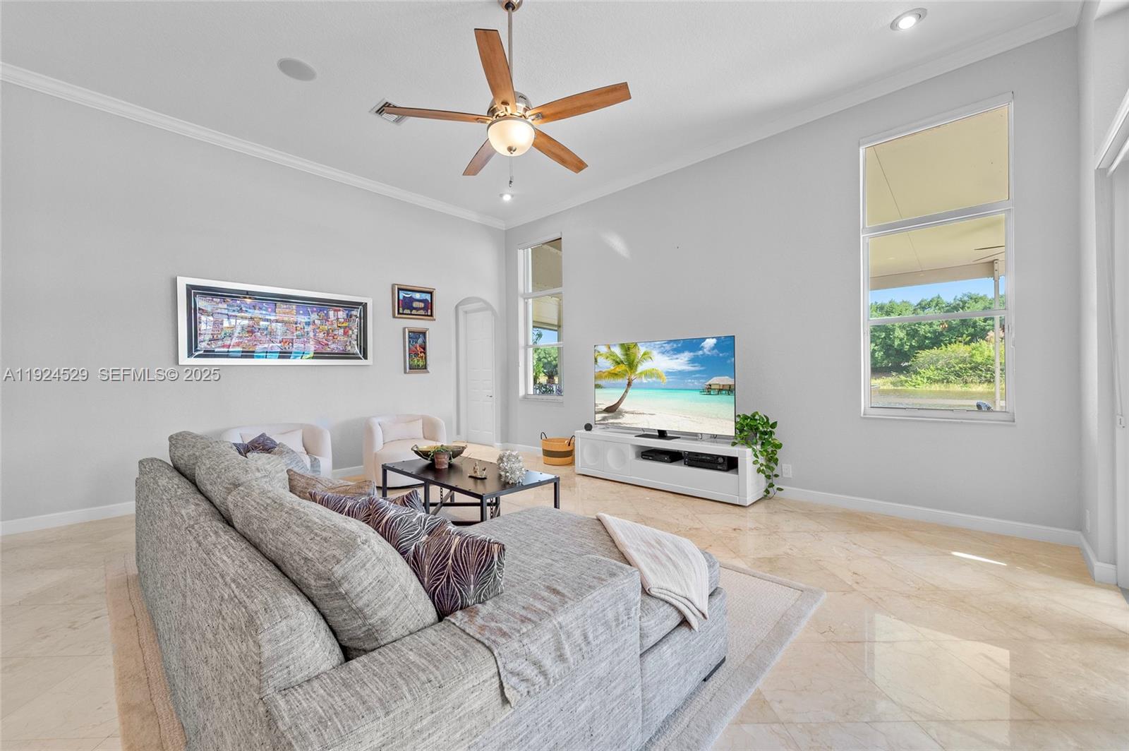 1470 Victoria Isle Dr