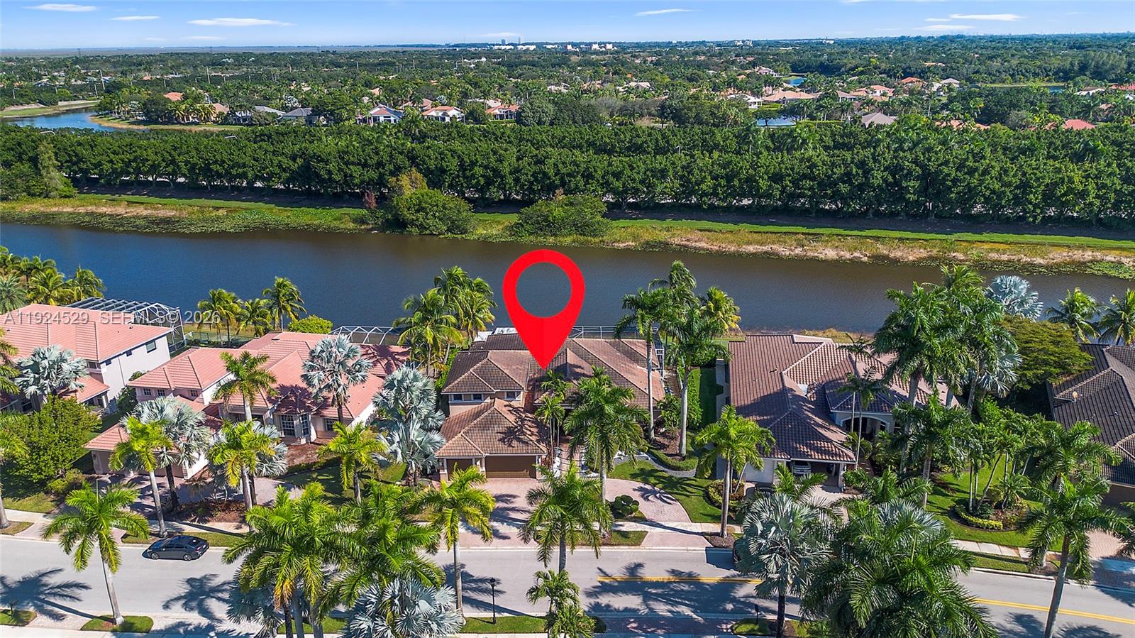 1470 Victoria Isle Dr