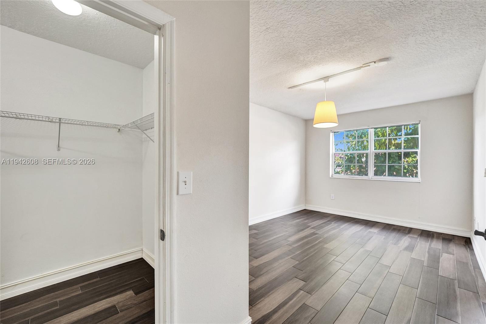 11600 SW 2nd St # 18203