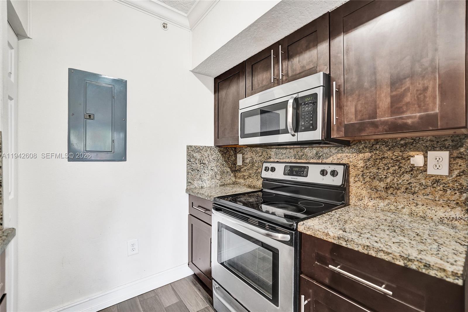 11600 SW 2nd St # 18203