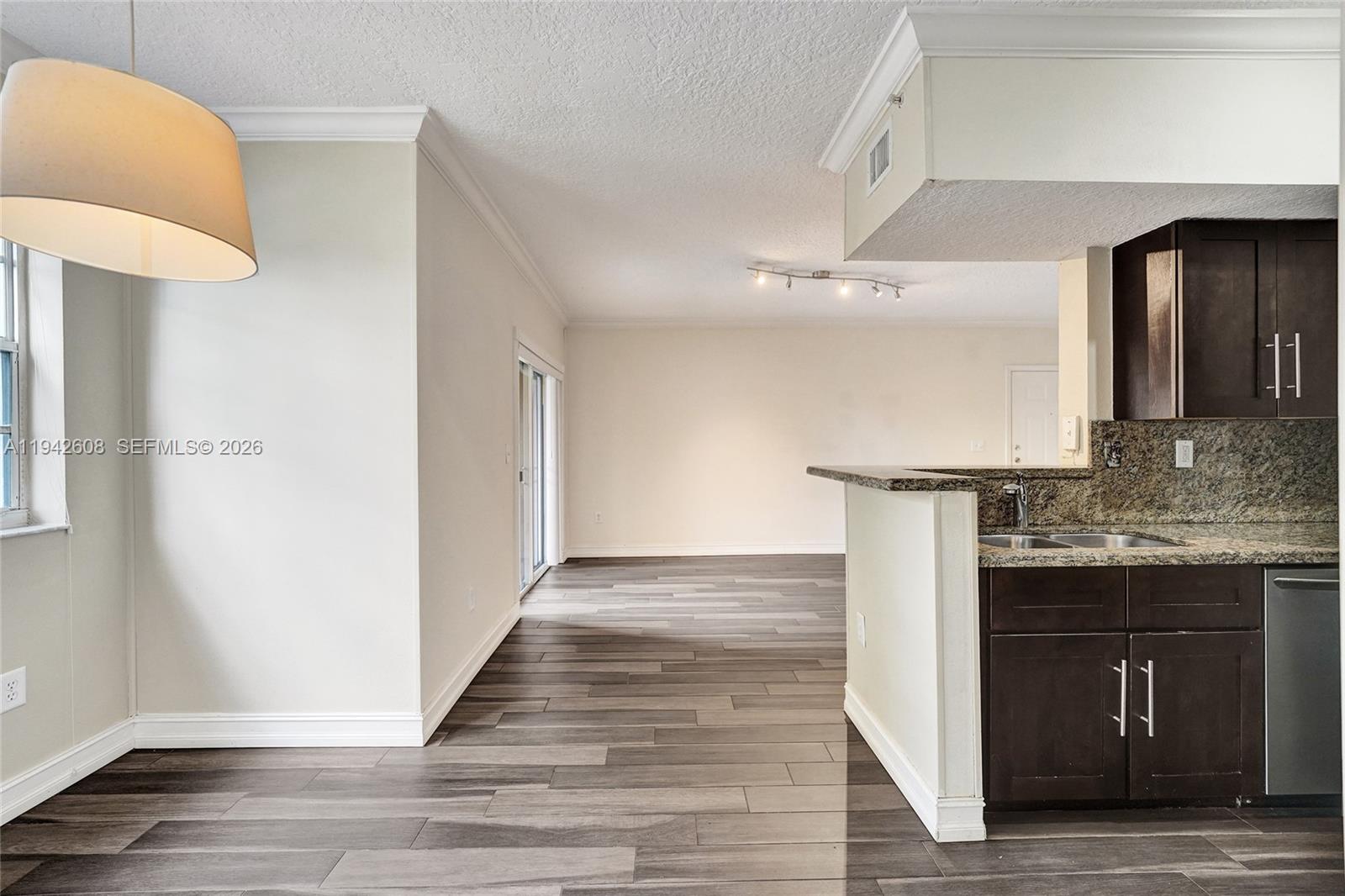 11600 SW 2nd St # 18203