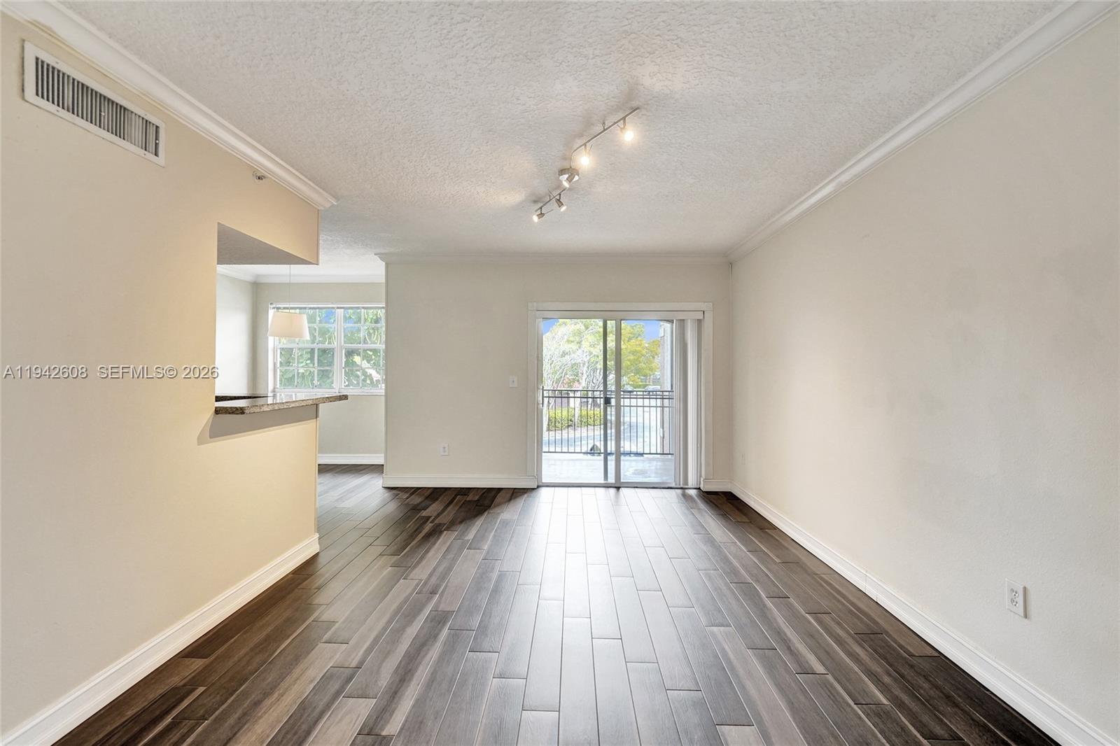 11600 SW 2nd St # 18203