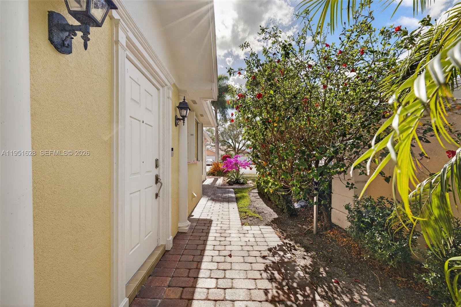 10653 SW Hartwick Dr, Port St. Lucie