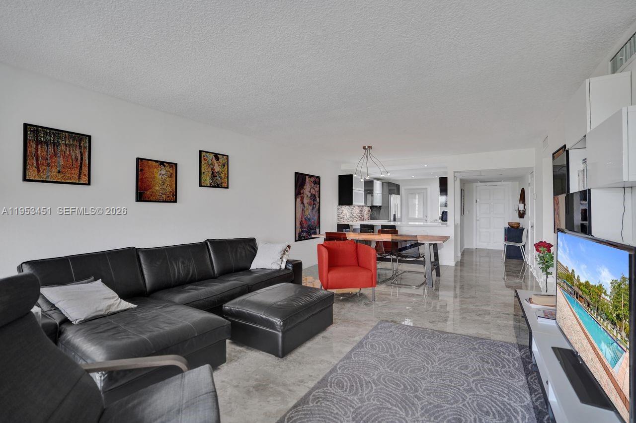 2681 S Course Dr # 204