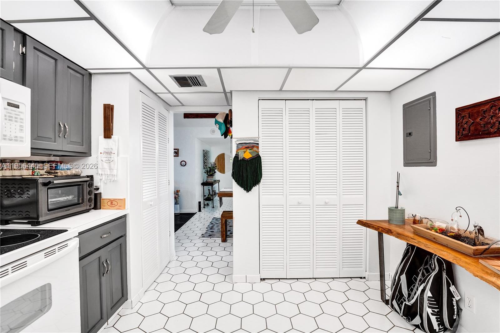 1370 S Ocean Blvd # 407