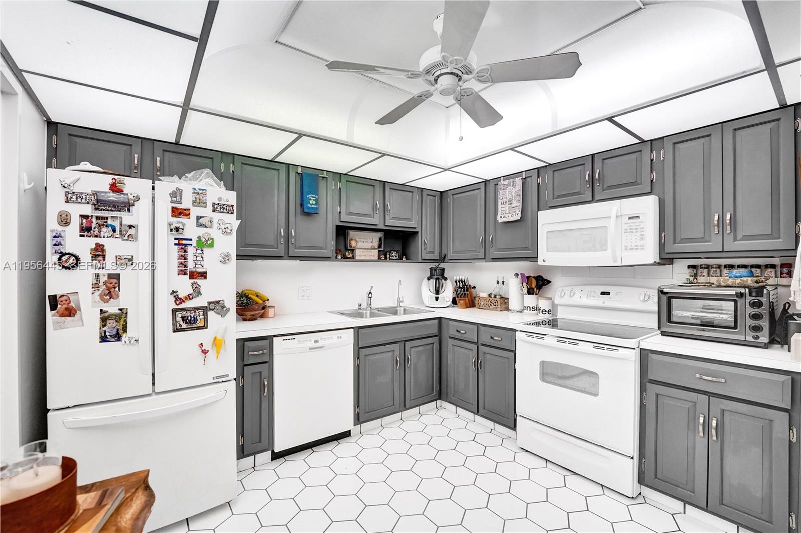 1370 S Ocean Blvd # 407