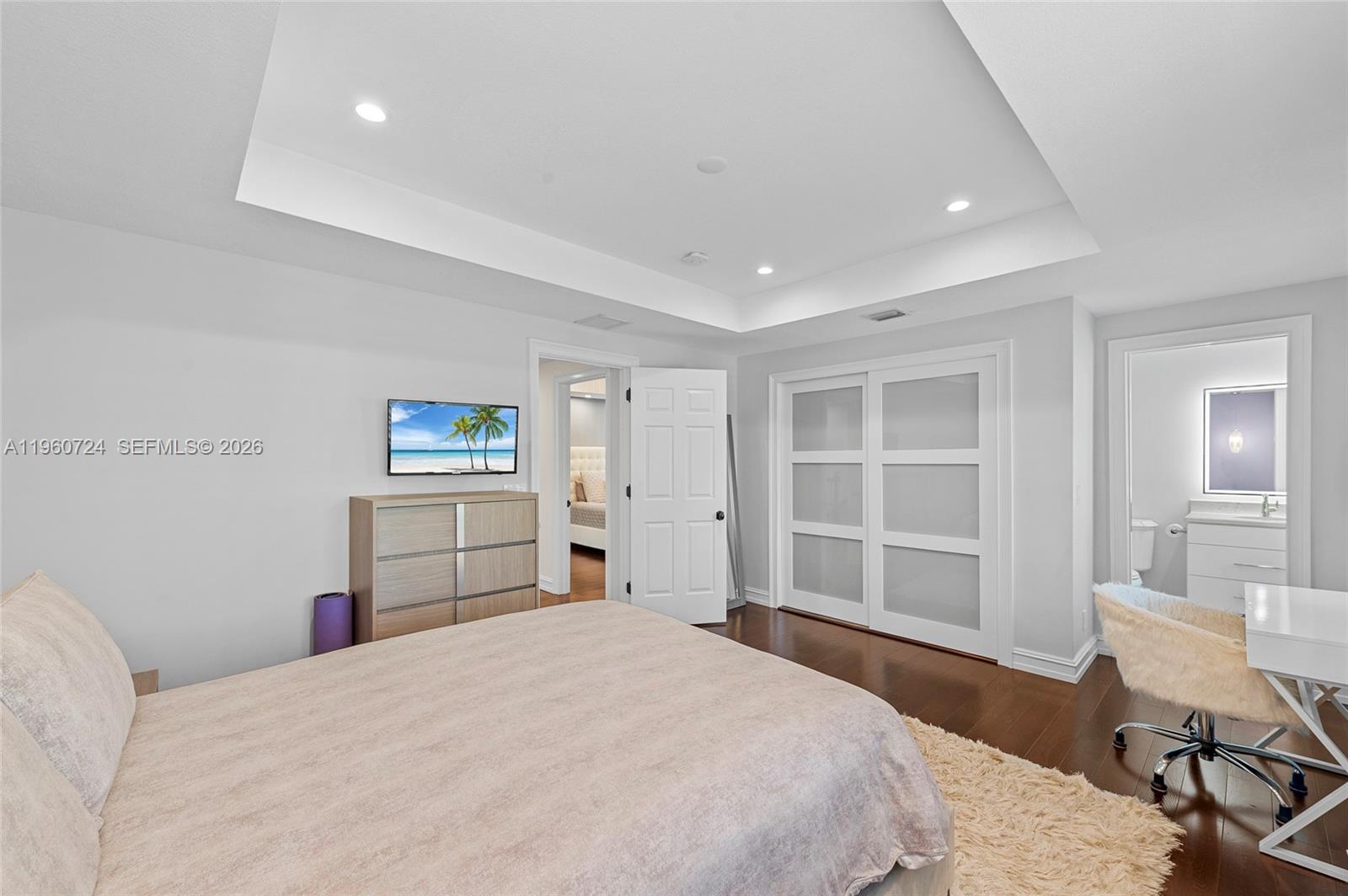 2567 Montclaire Cir