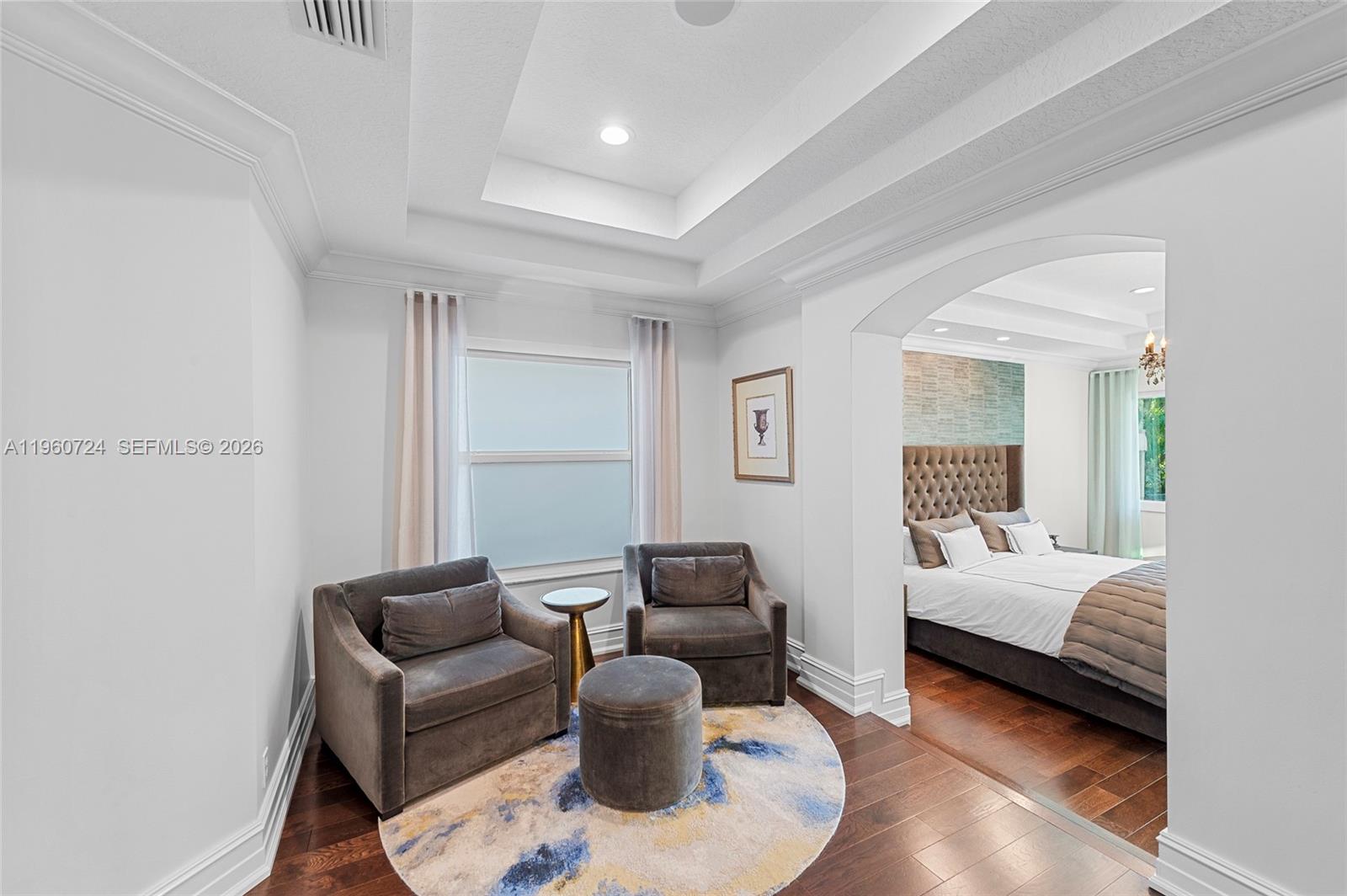 2567 Montclaire Cir