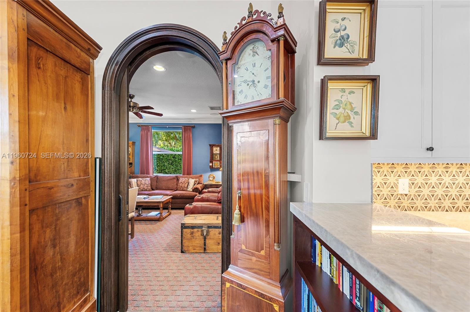 2567 Montclaire Cir
