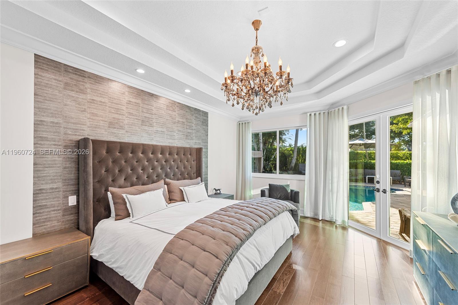 2567 Montclaire Cir