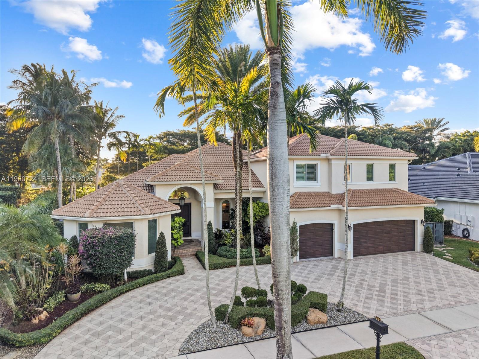 2567 Montclaire Cir