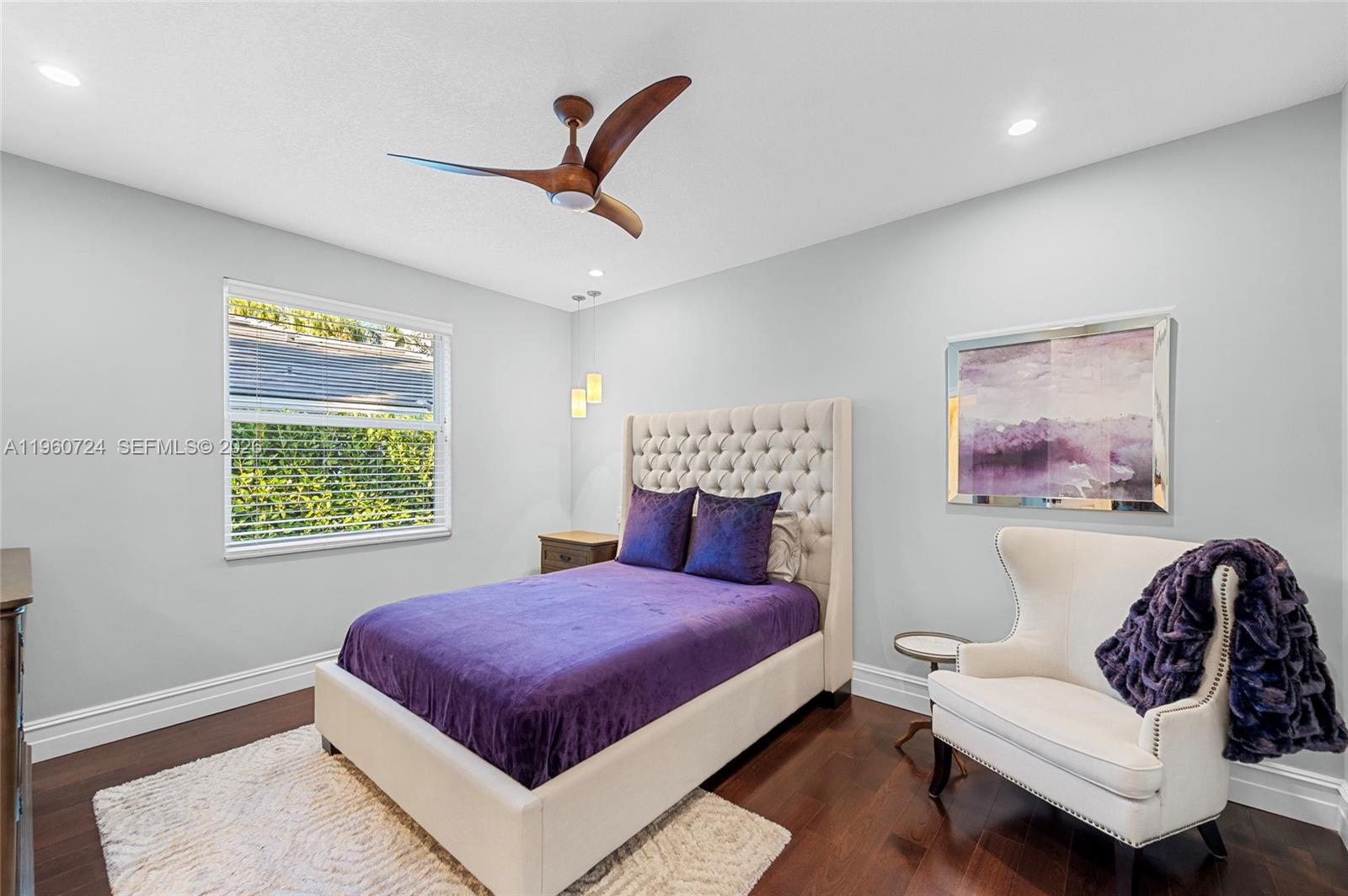 2567 Montclaire Cir