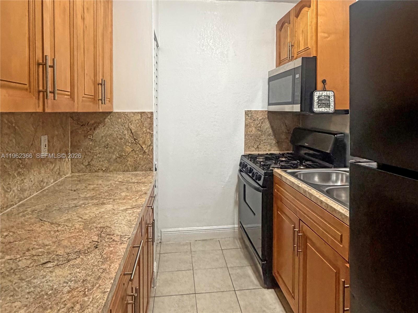 1245 W 24th St # 108