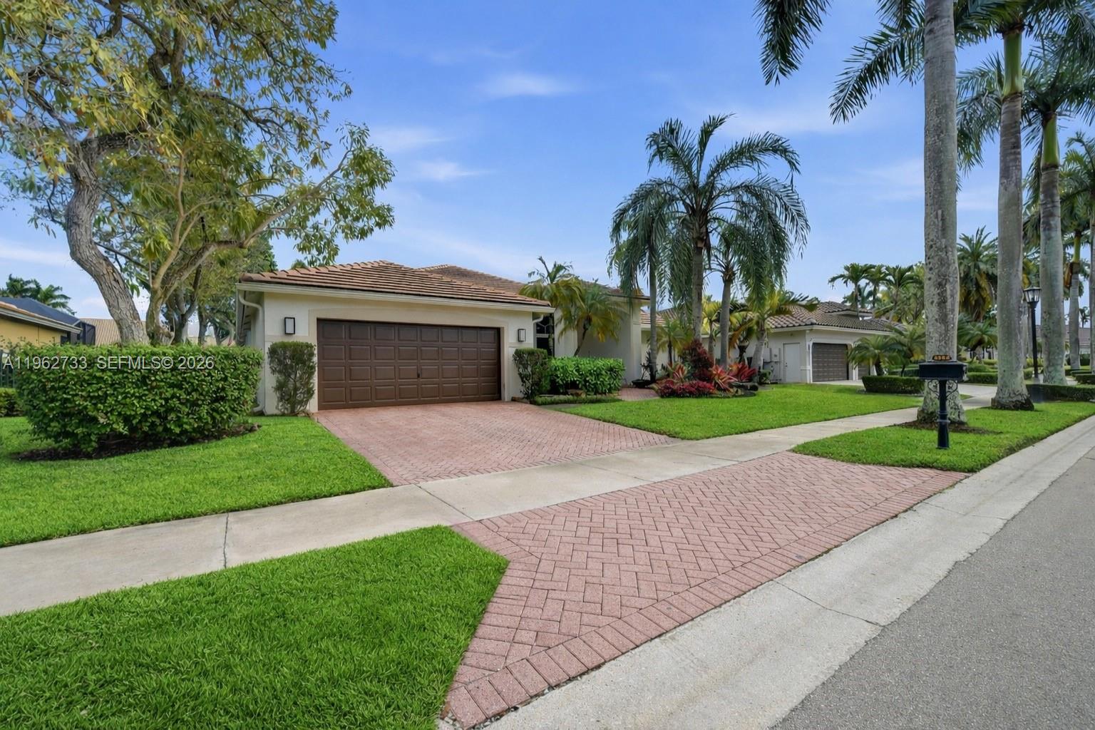 2562 Eagle Run Ln