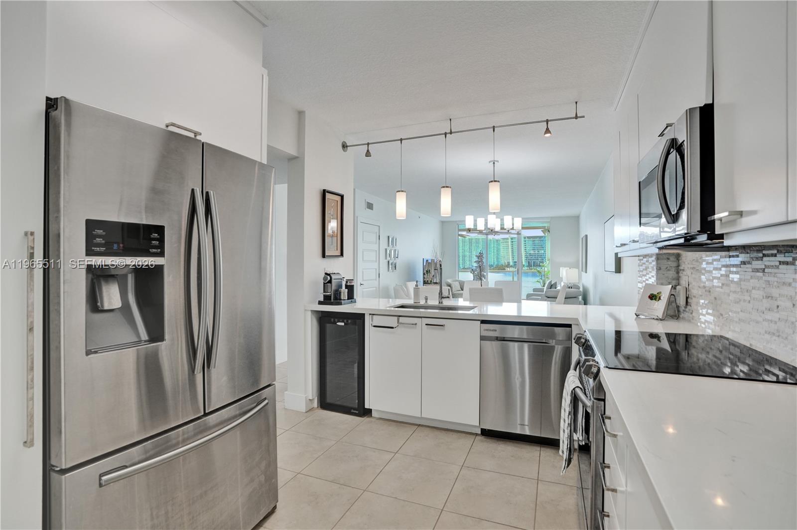 18100 N Bay Rd # 508