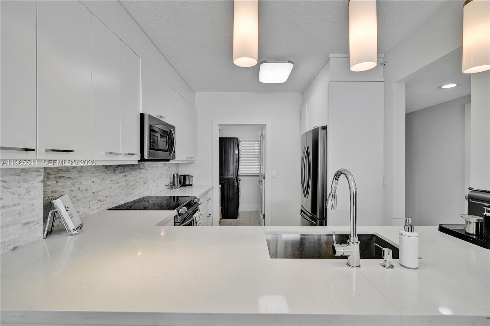 18100 N Bay Rd # 508