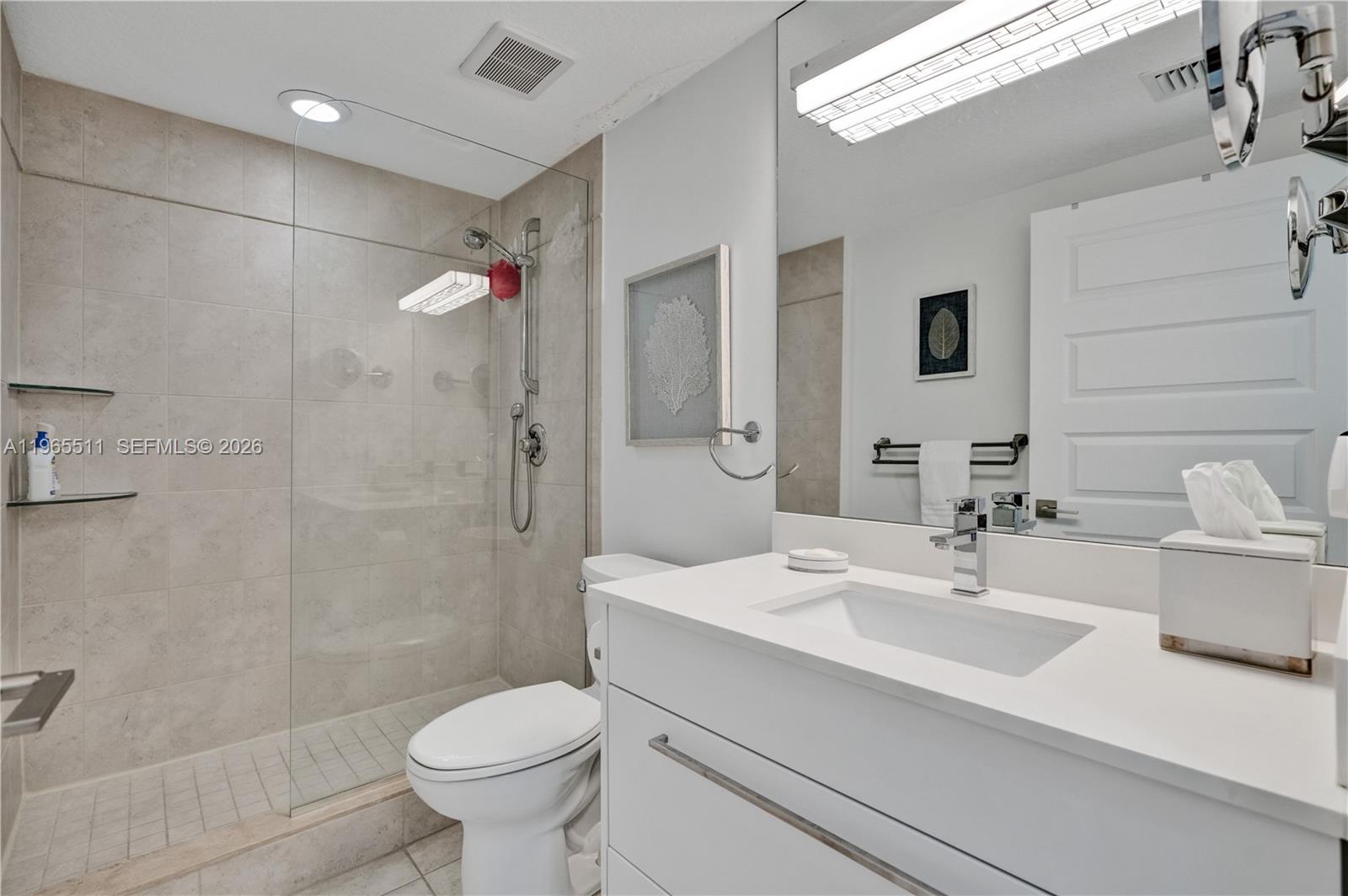 18100 N Bay Rd # 508