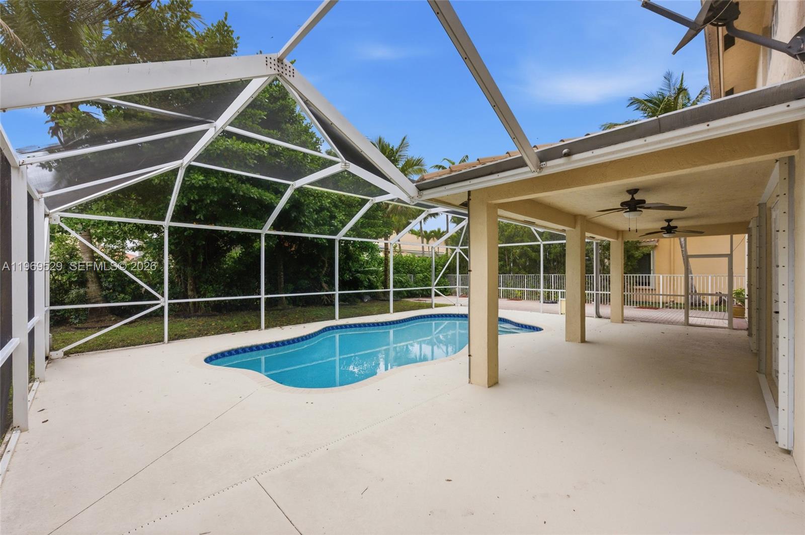 2455 Greenbrier Ct