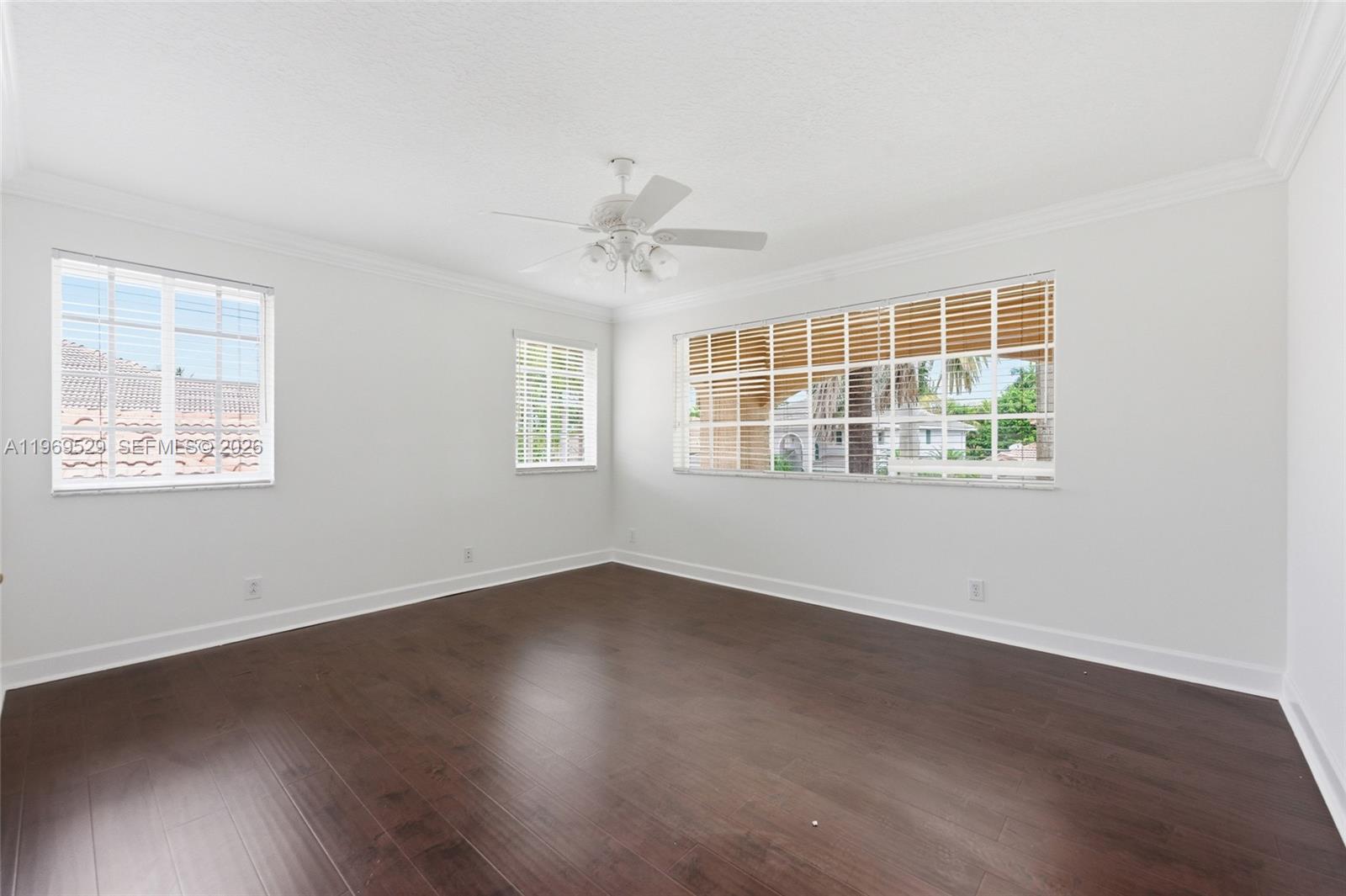 2455 Greenbrier Ct