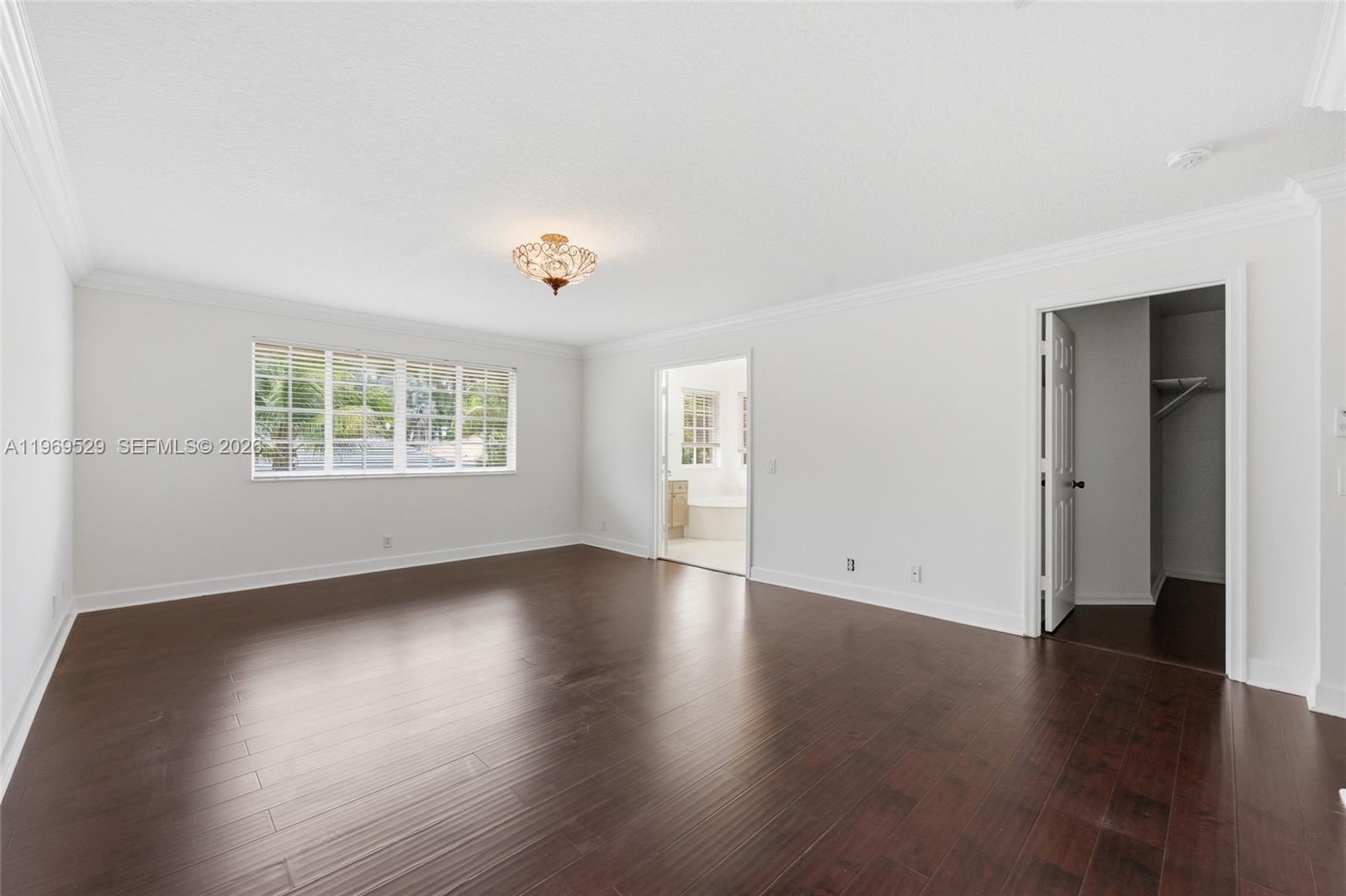 2455 Greenbrier Ct
