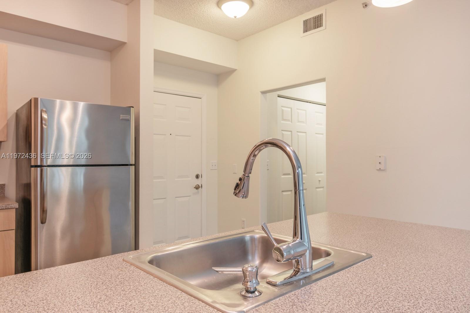 533 NE 3rd Ave # 435