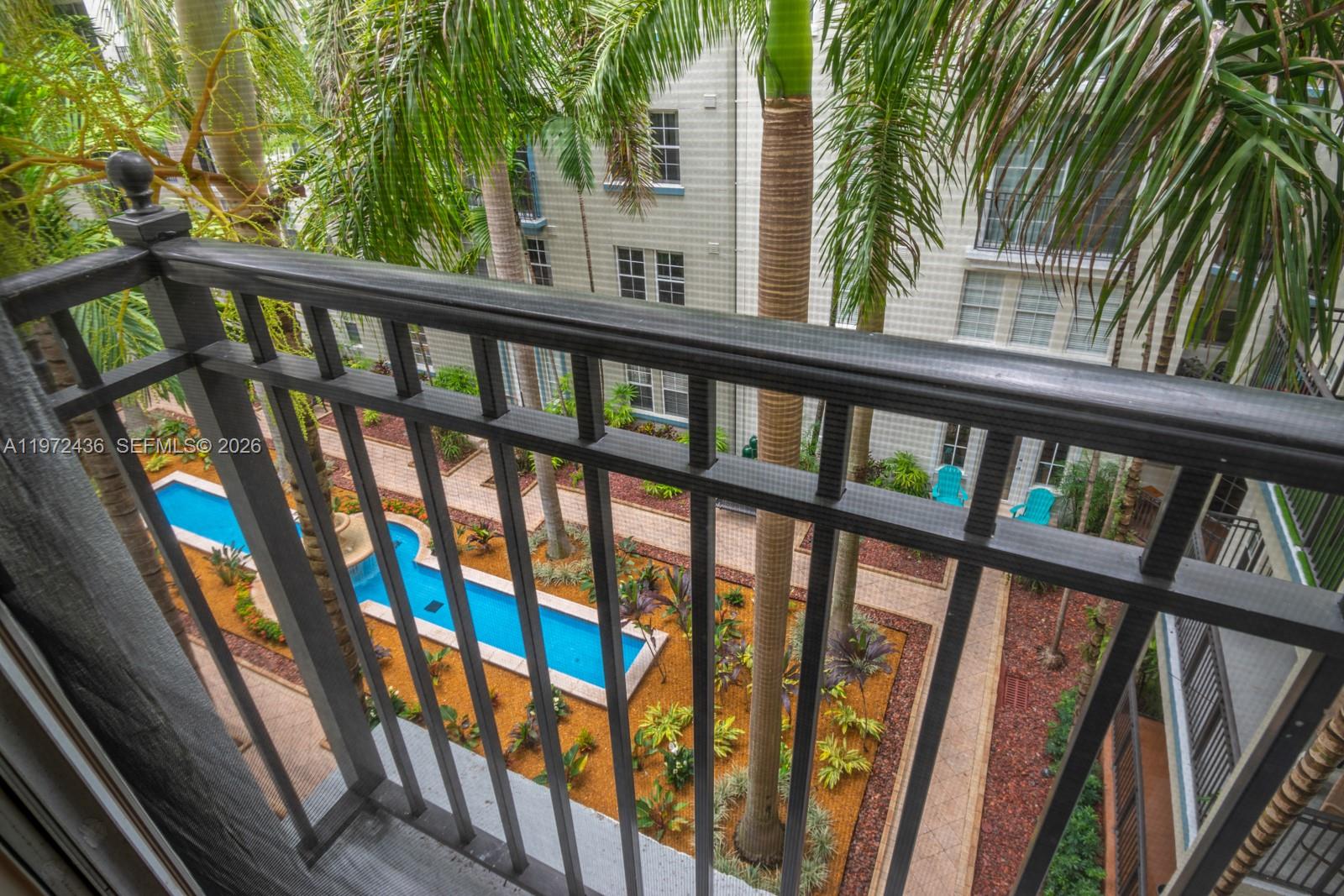 533 NE 3rd Ave # 435