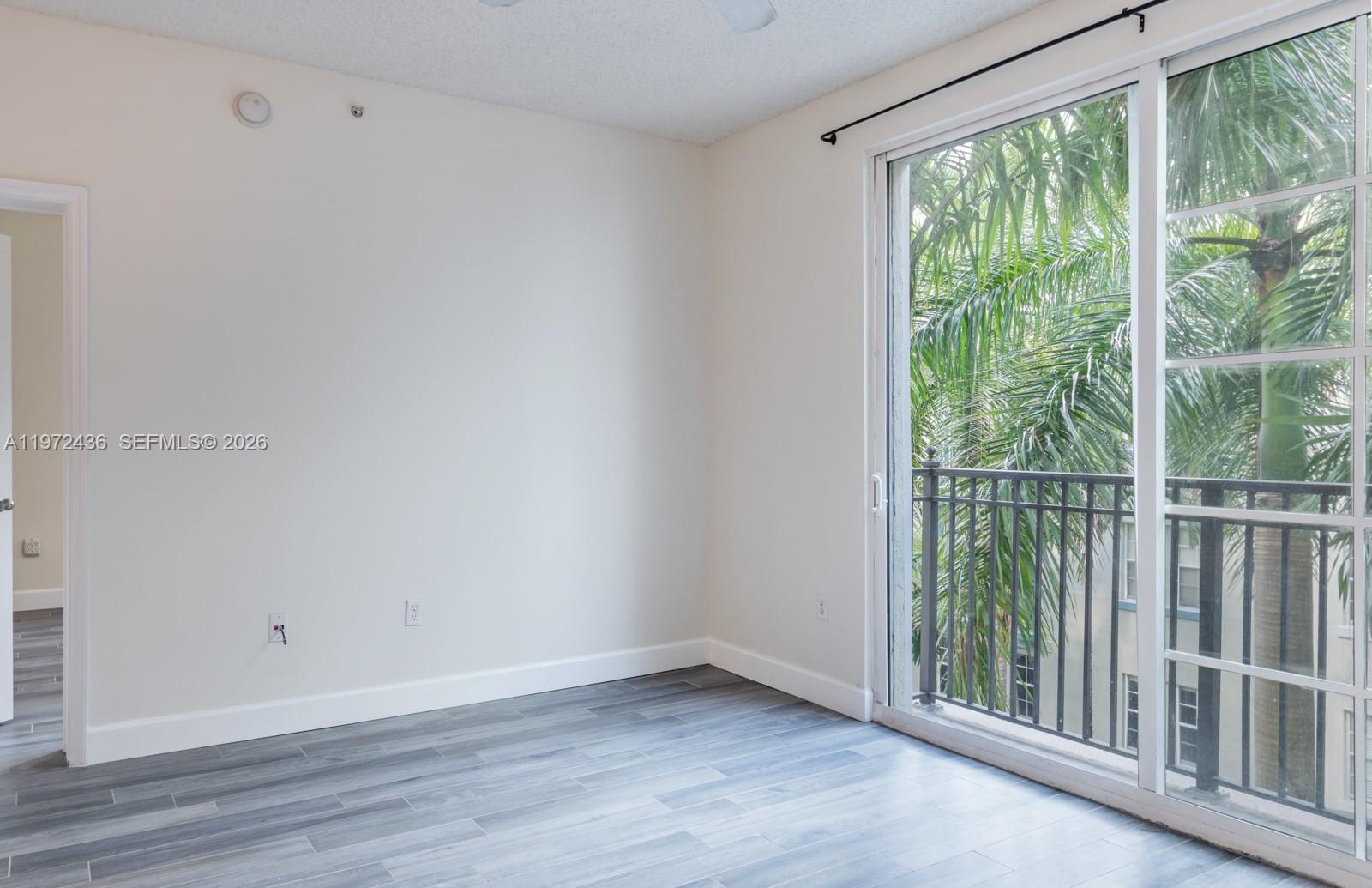 533 NE 3rd Ave # 435