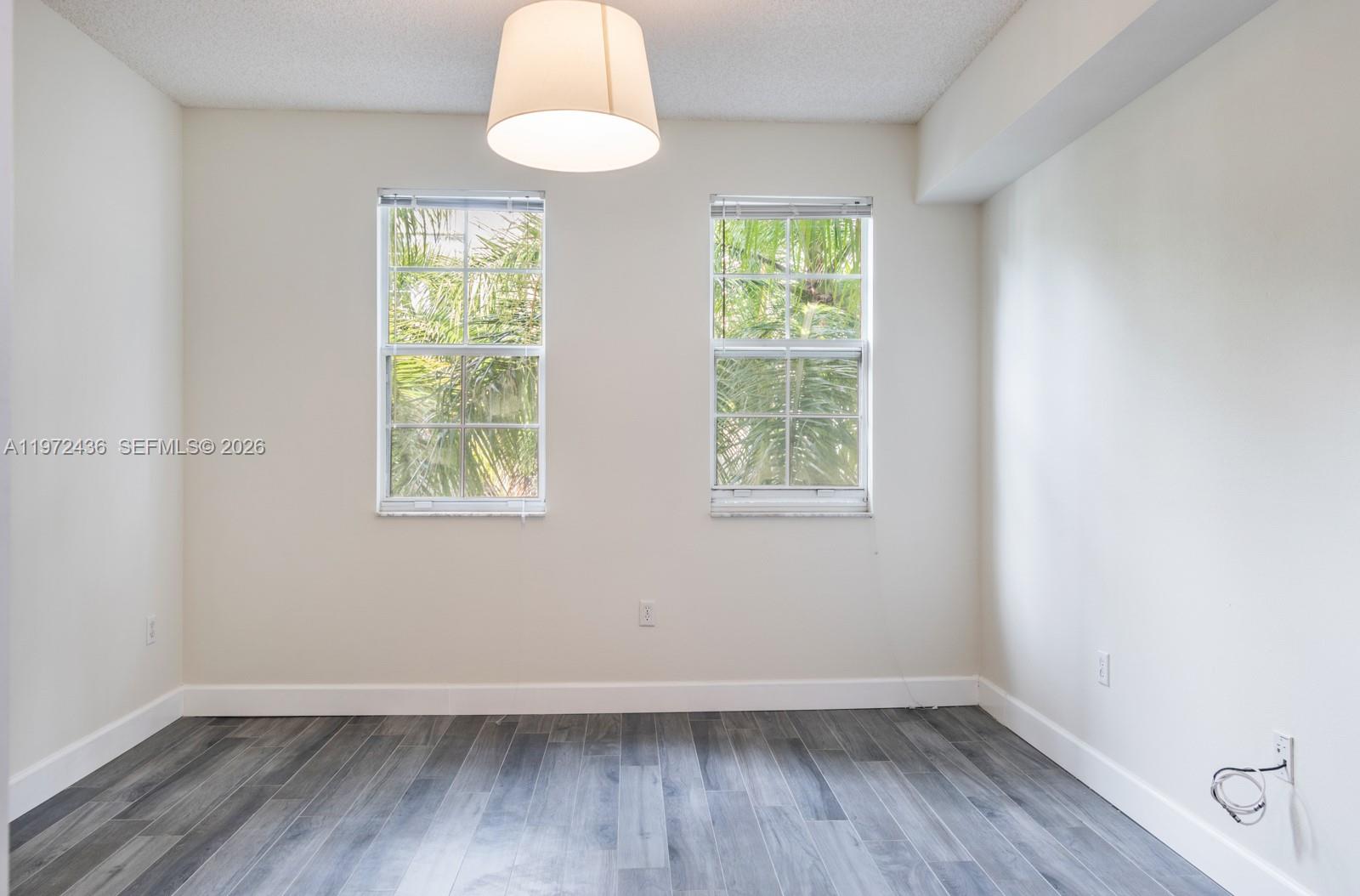 533 NE 3rd Ave # 435