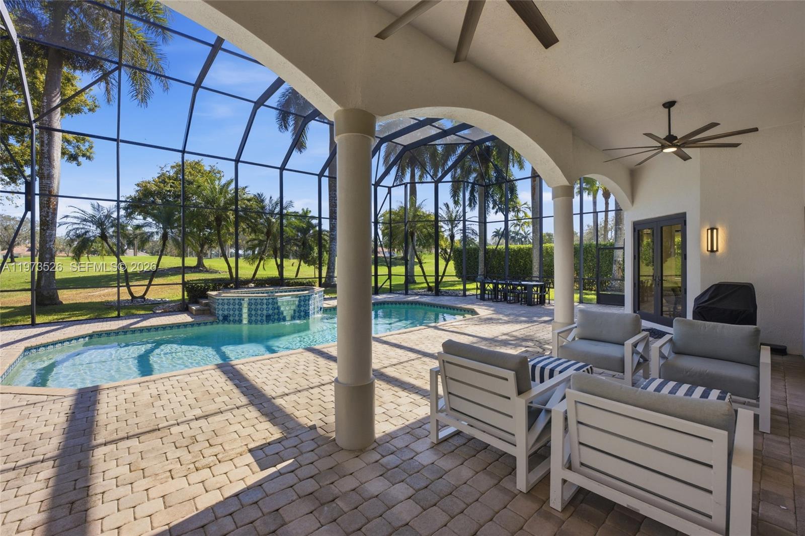 2465 Provence Cir
