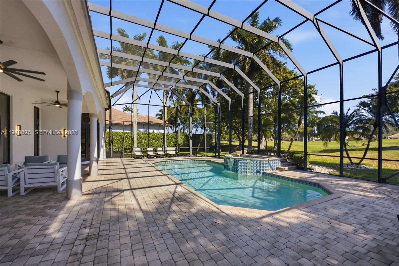 2465 Provence Cir